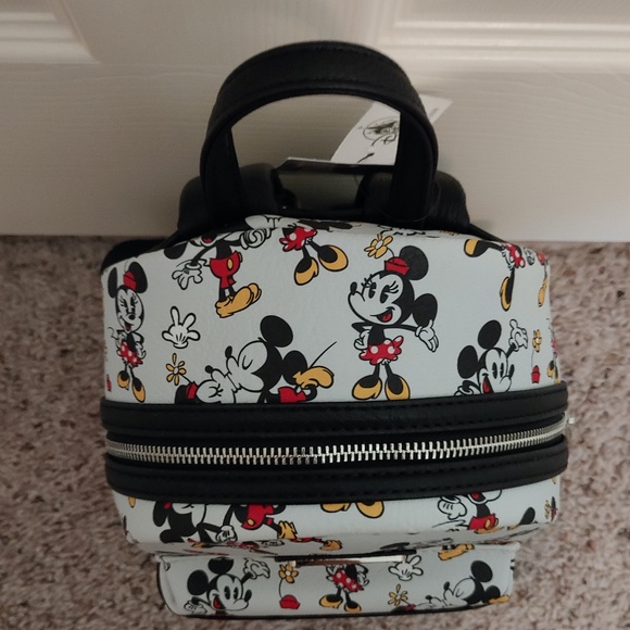 Sold - Picture 5 of 5